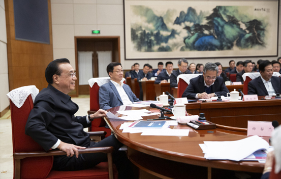 李克强为何“专门” 将这家民营企业负责人请到中南海？