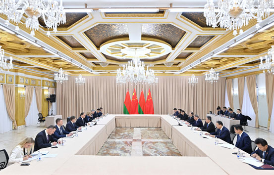 李强会见白俄罗斯总理戈洛夫琴科